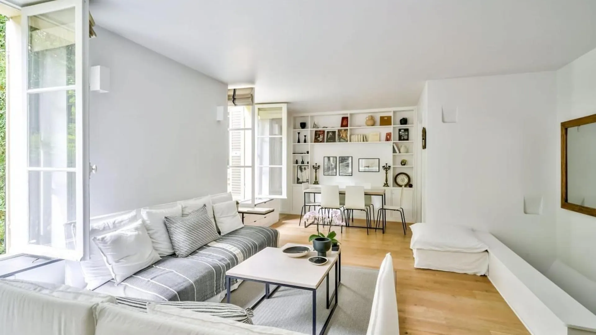 Superb Apartment In The Heart Of Saint-Germain Parijs